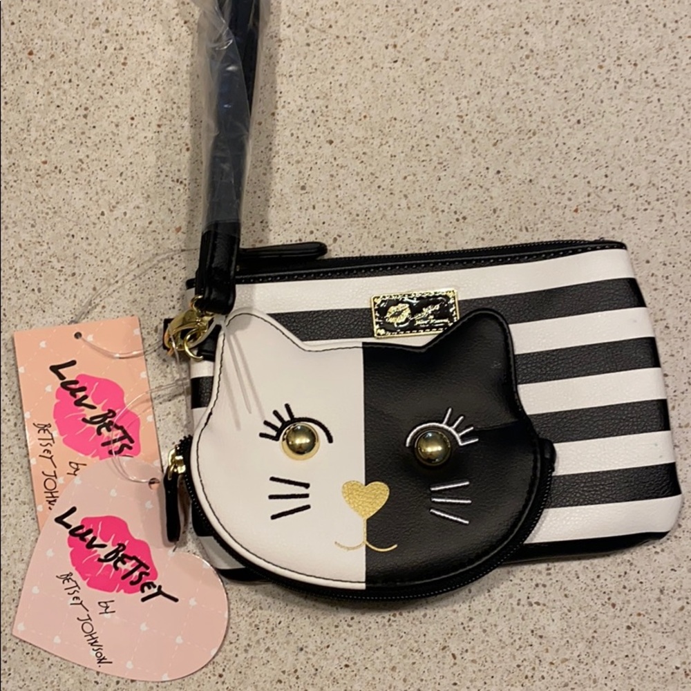 NWT Betsey Johnson Black and White Cat Face Wristlet
